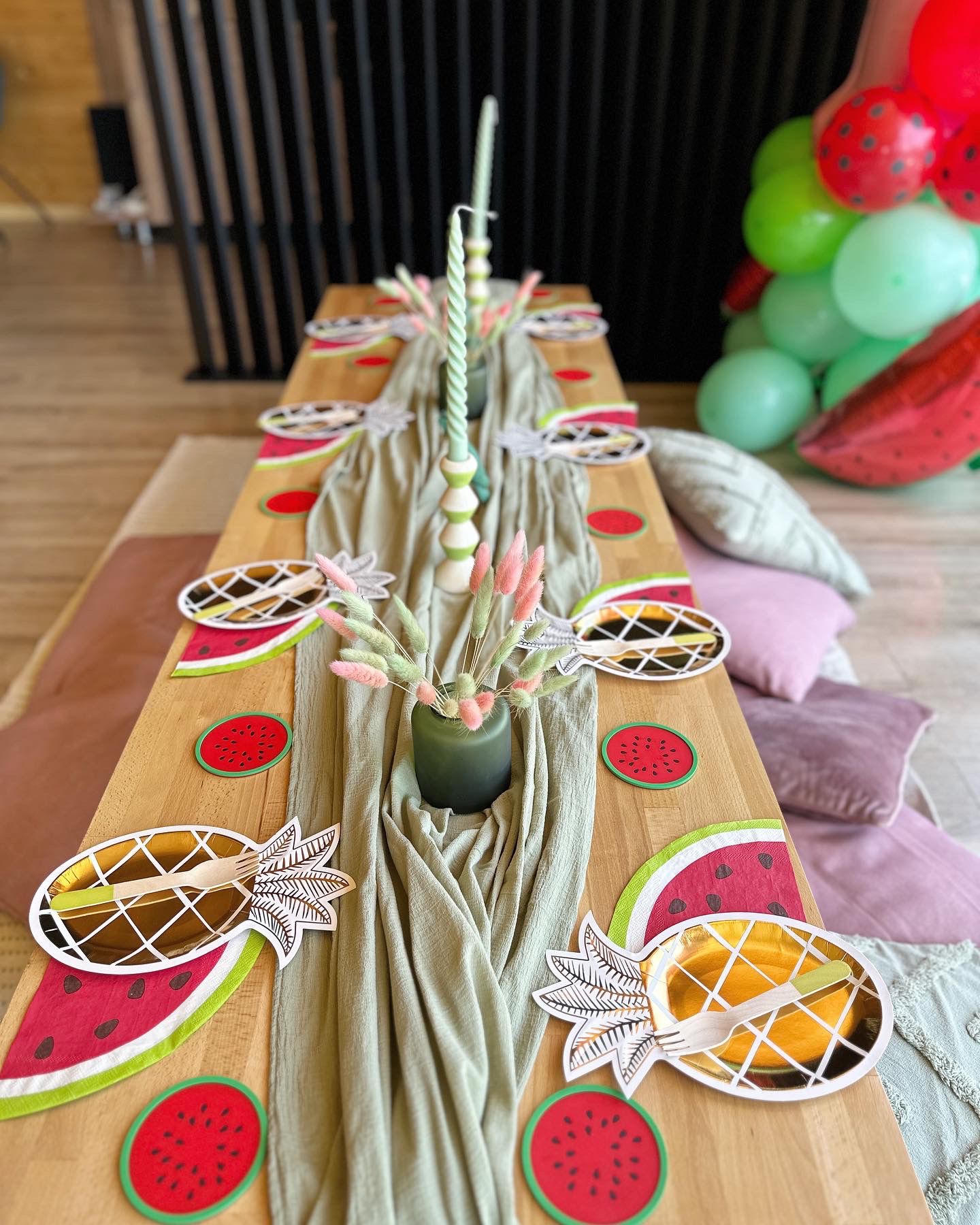 Aranjament masă copii 14